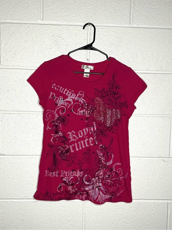 Tops - < Y2K Twisted Courtesy Short Sleeve Graphic Tee Size XL >